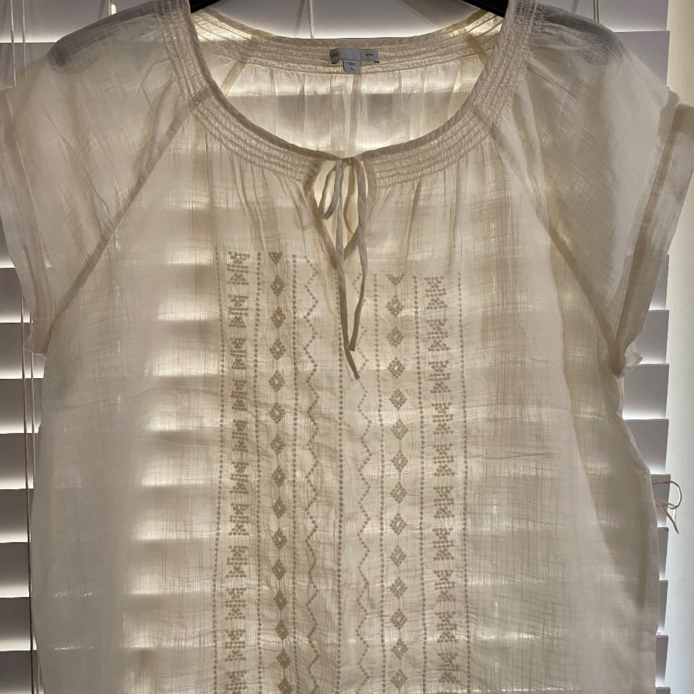 Gap cream peasant top size XL